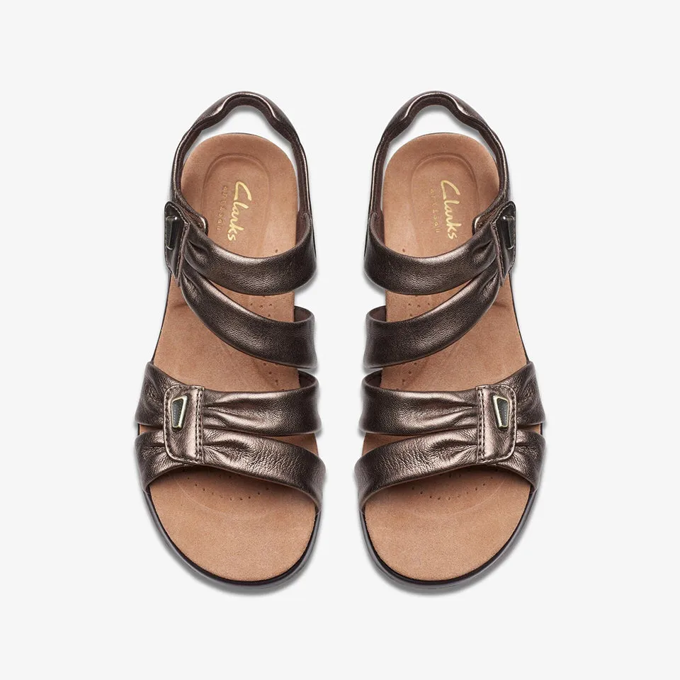 Clarks Women's Kitly Ave Bronze | Off White | Black Leather