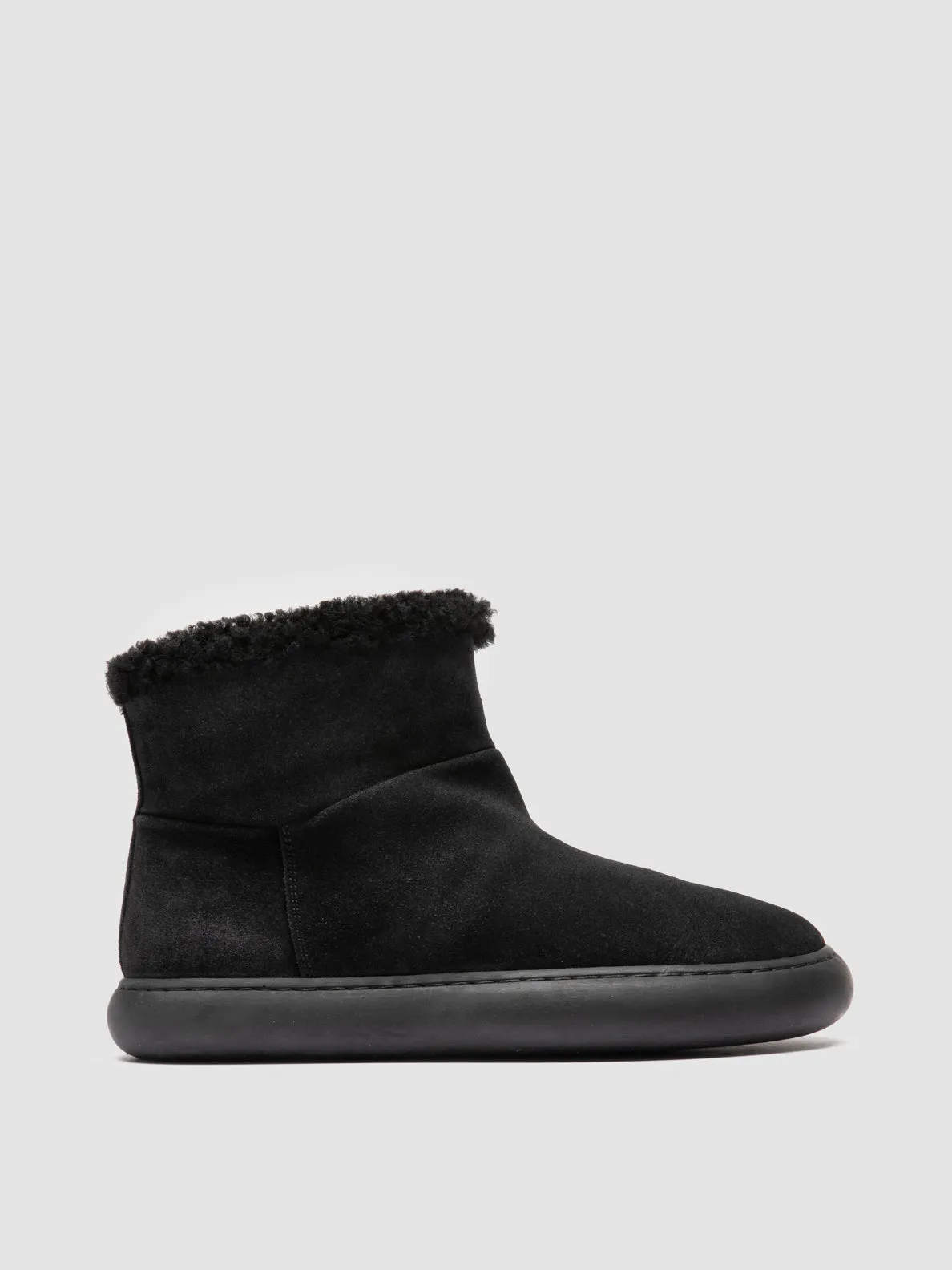 DINGHY 105 - Black Suede Boots