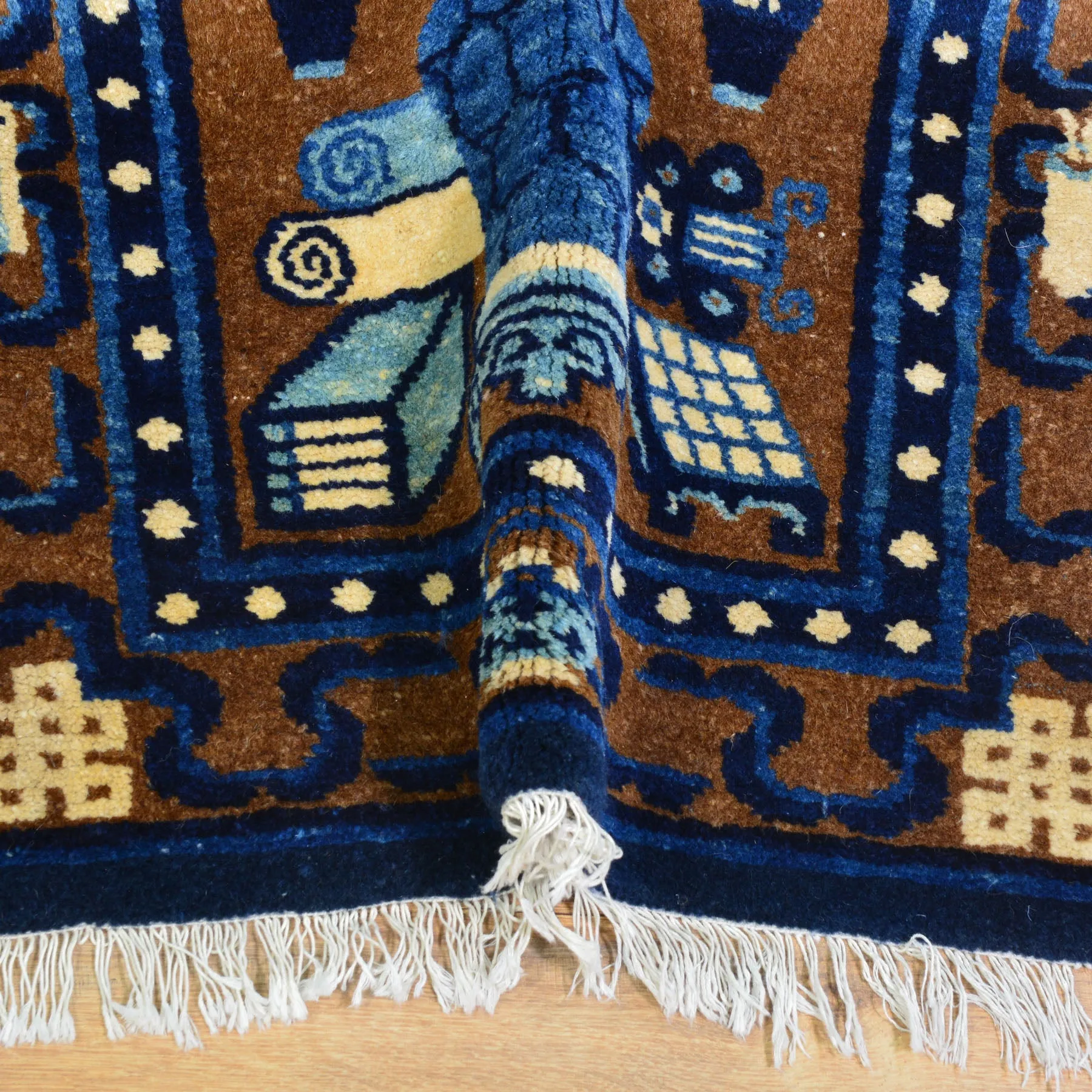 Hand-Knotted Vintage Nepalese Traditional Handmade Wool Rug (Size 2.2 X 4.5) Cwral-10533