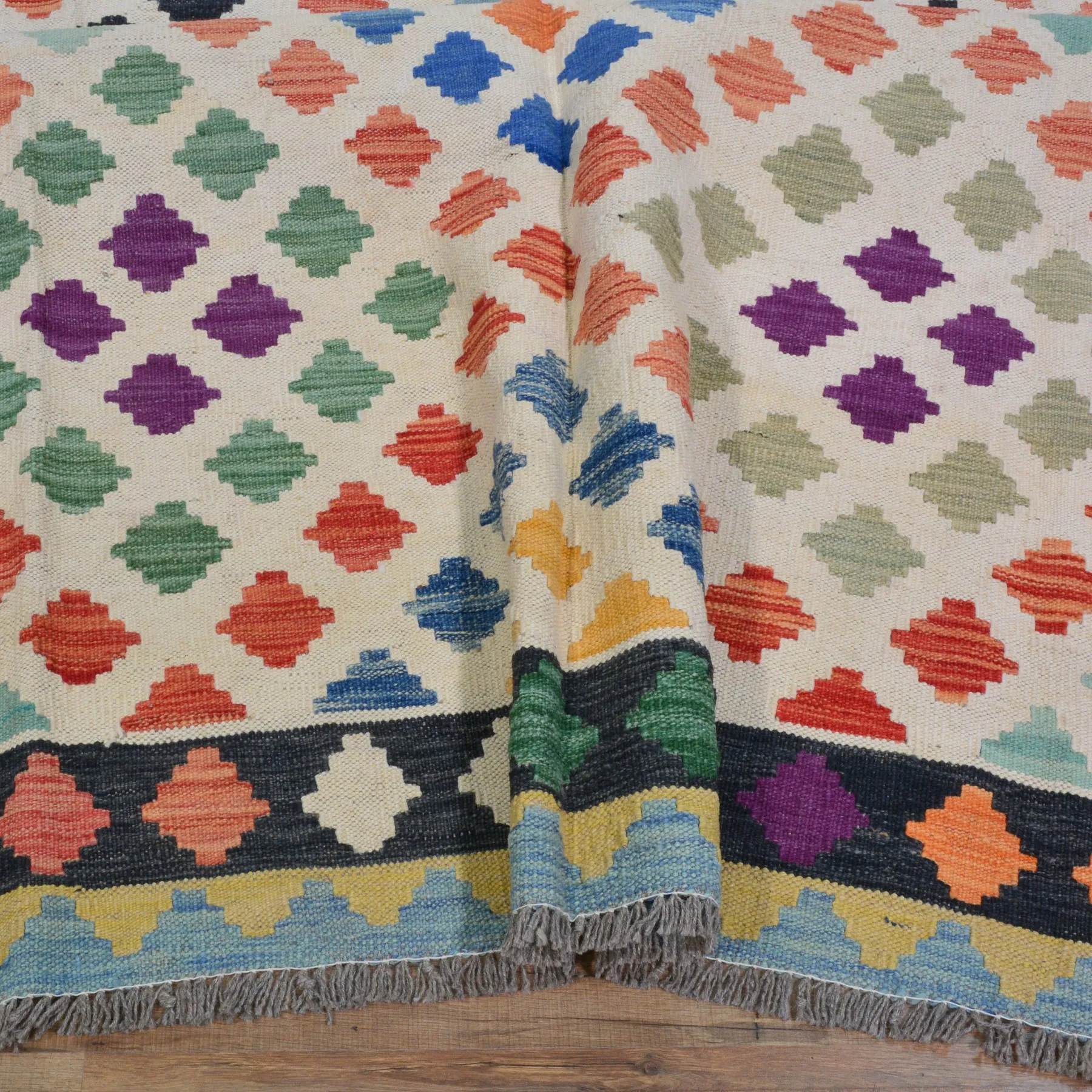 Hand-Woven Tribal Reversible Handmade Oriental Wool Kilim Rug (Size 5.10 X 7.9 ) Cwral-10188