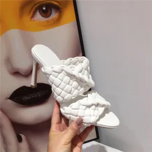 High heel woven slippers