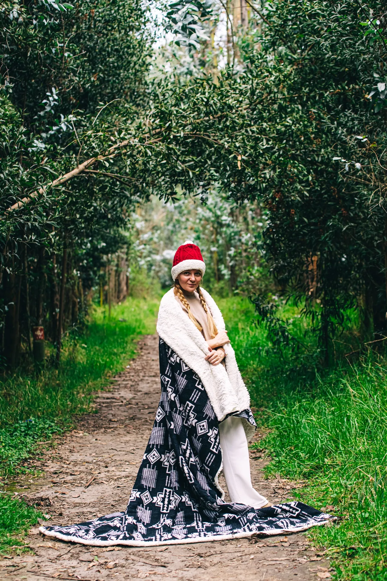 Inca Aztec Sherpa Warm Blanket | Obsidian Black