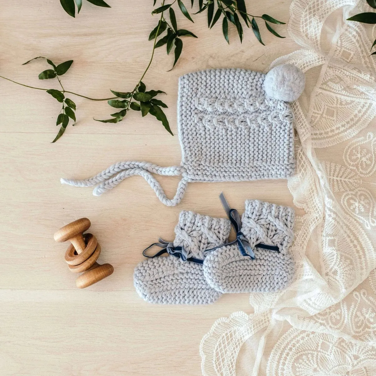 Merino Wool Bonnet & Bootie Set - Blue
