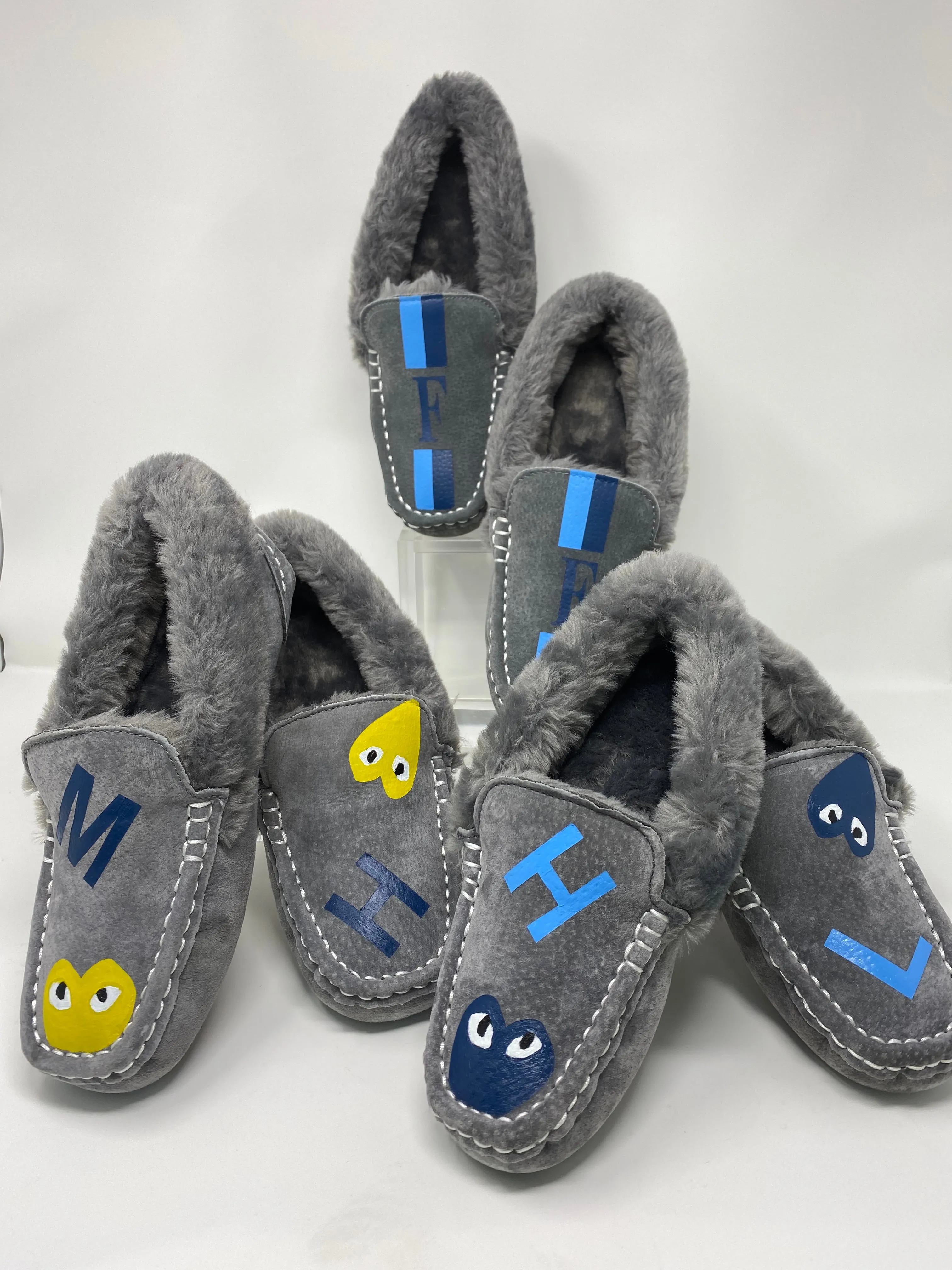 Slippers Monogrammed - CALL TO SPECIAL ORDER ITEM
